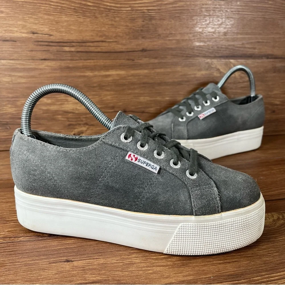 Superga 2790 Gray Suede Platform Low Top Sneakers Women’s Size 6 Shoes